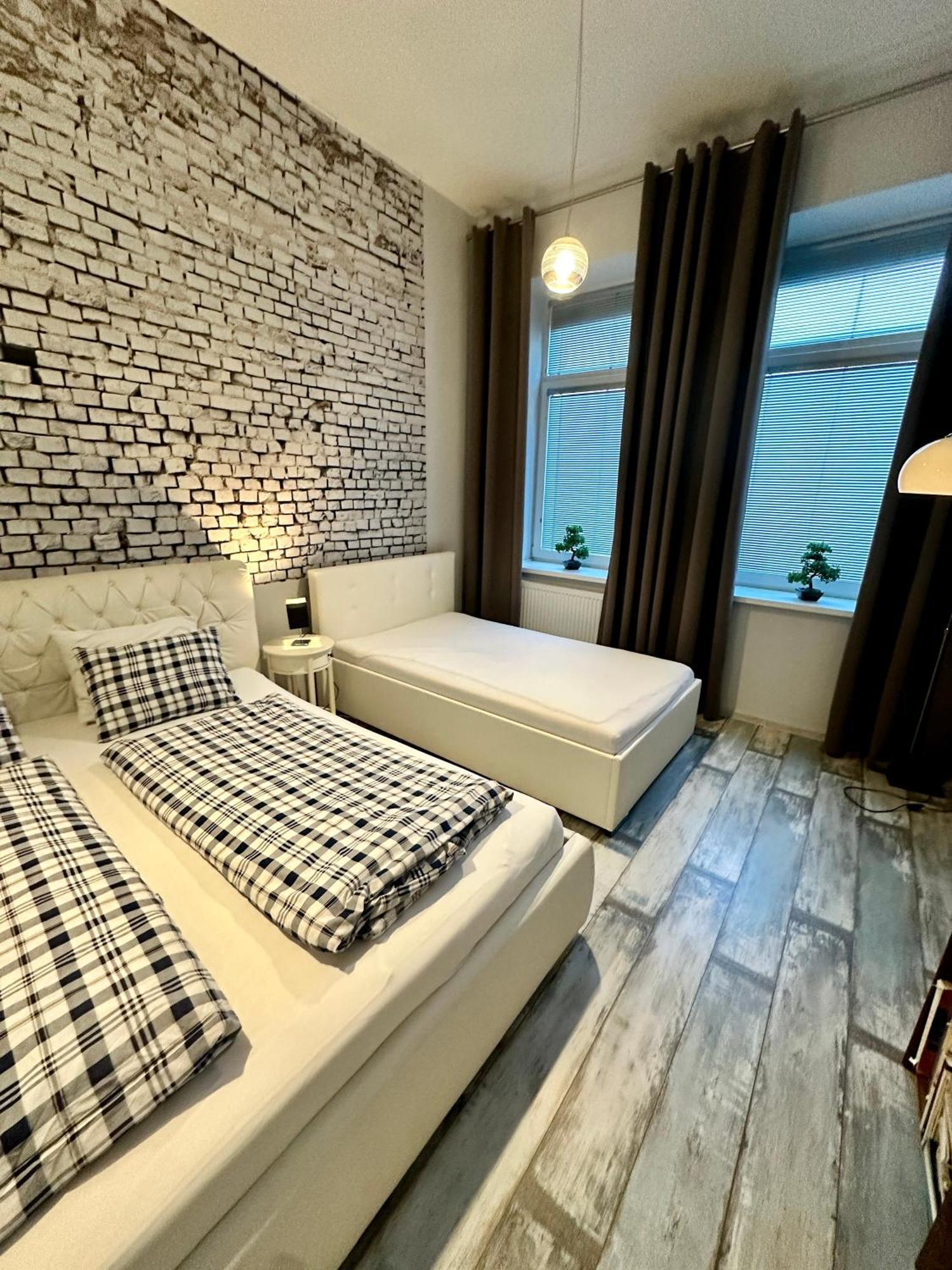 Royal City Centre Apartment Poprad Buitenkant foto