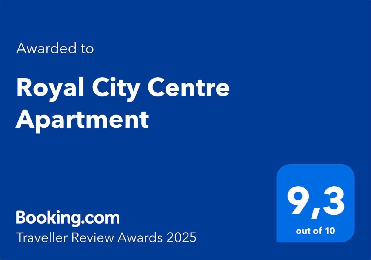 Royal City Centre Apartment Poprad Buitenkant foto